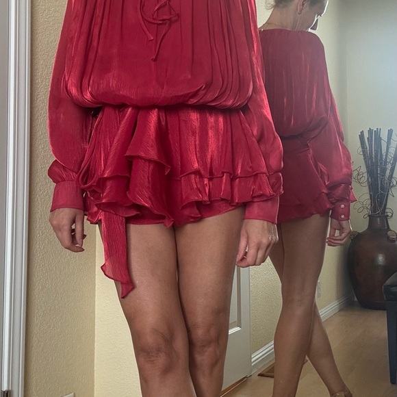 Elegant Red Mini Dress - Picture 4 of 4